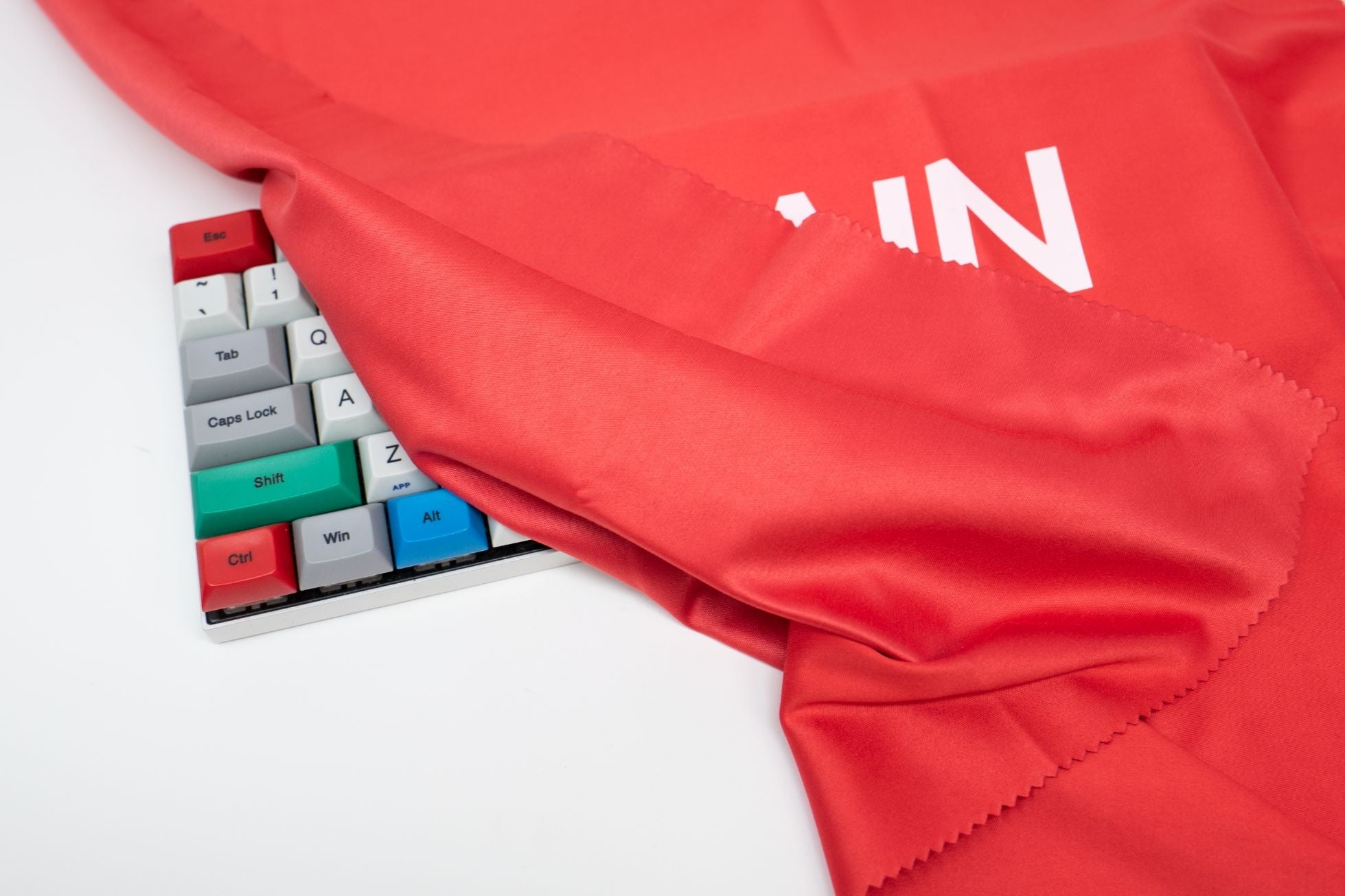 "Putain" Mikrofaser Tuch - InputGear DE